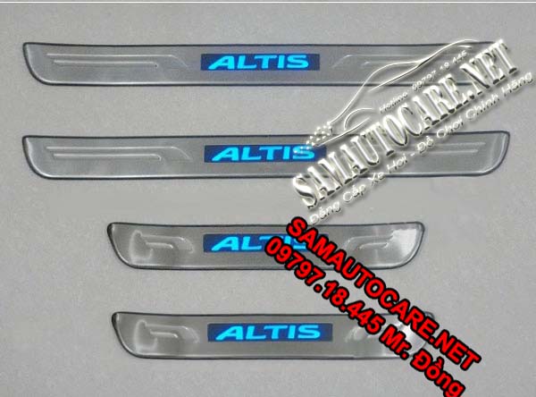 Nẹp Bước Chân Trong Có đèn Toyota Altis