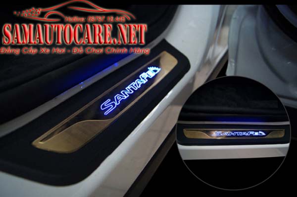 Nẹp Bước Chân Chống Trầy Hyundai Santafe 2015 - Có đèn